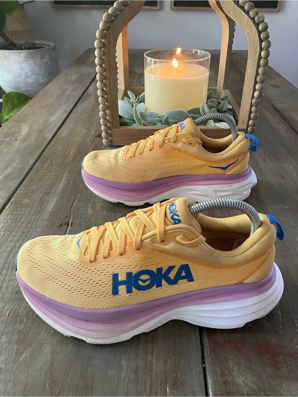 HOKA Bondi 8 Athletic Running Walking Sneakers Shoes Womens 7.5B Impala Cyclamen